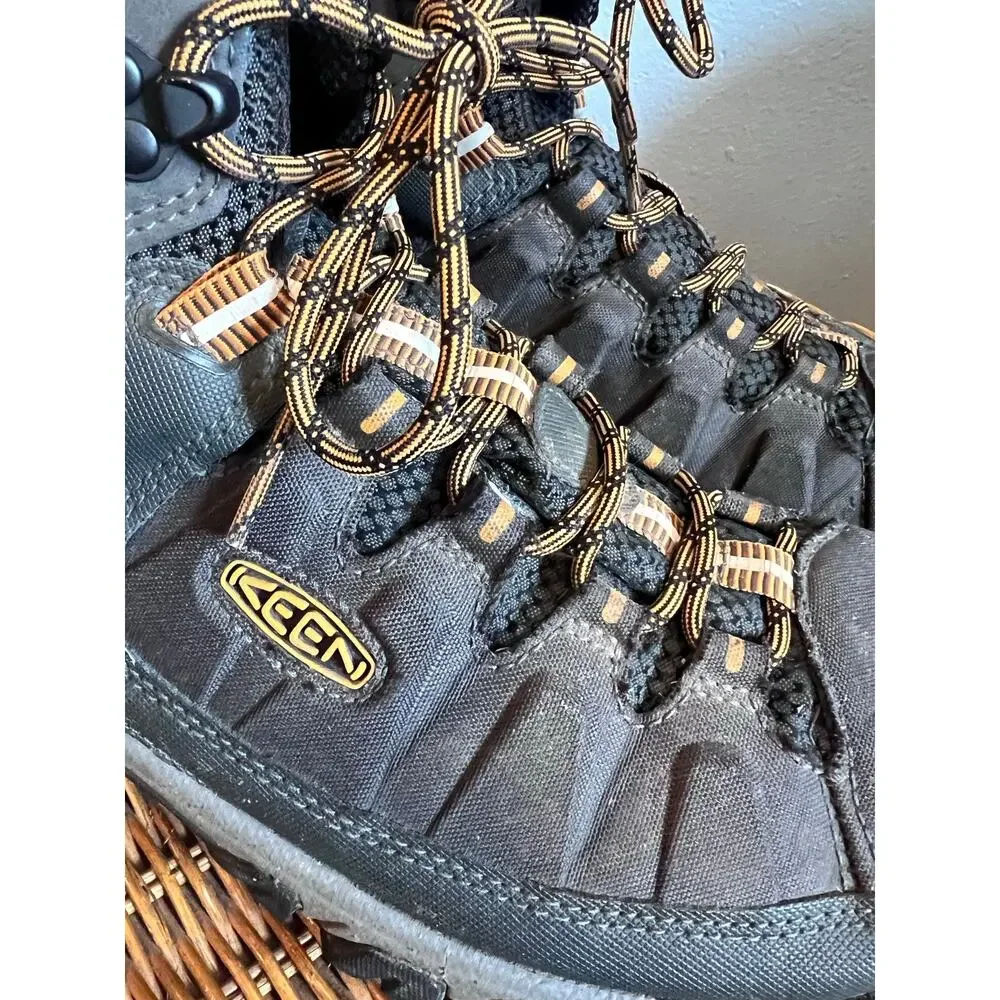 Keen Mens Sz 12 Targhee III Waterproof Mid Hiking Boot Dry Waterproof Trail Grip